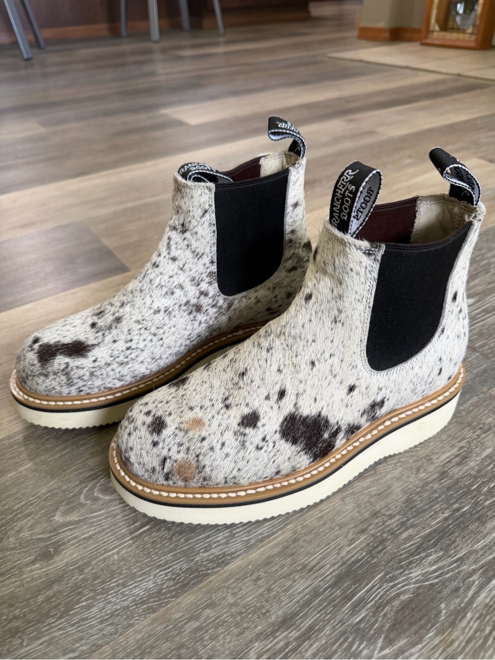 Women’s Rancherr Lechera Size 24.5 (7.5)